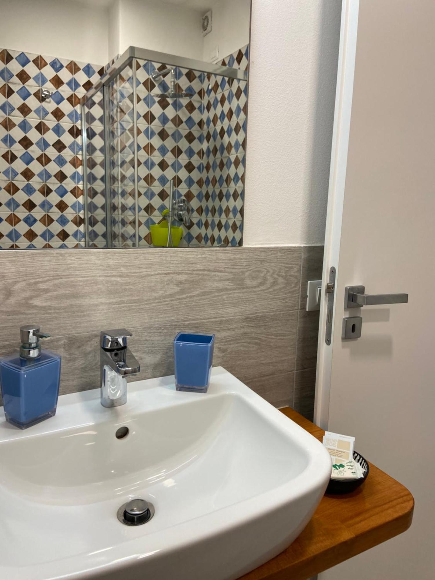Vita Lenta - Cozy Rooms La Spezia Extérieur photo
